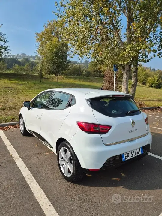 Renault Clio 2013 photo 4