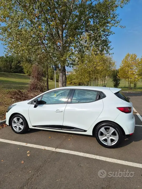 Renault Clio 2013 photo 3