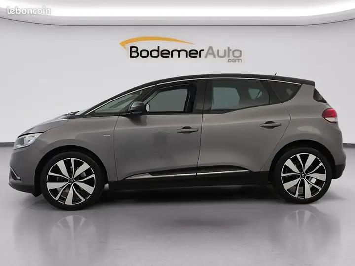 Renault Scenic 2018 photo 2