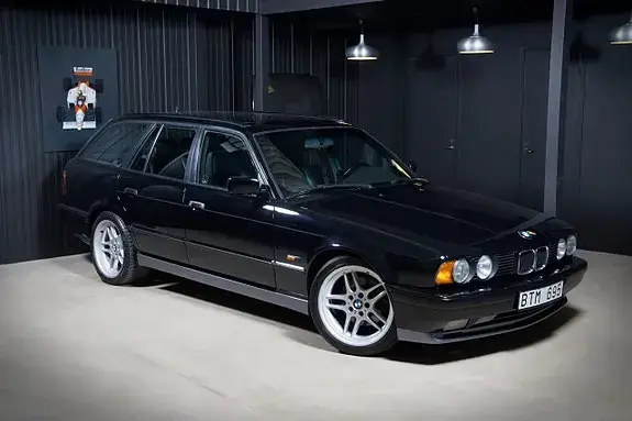 BMW M5 1993 photo 2