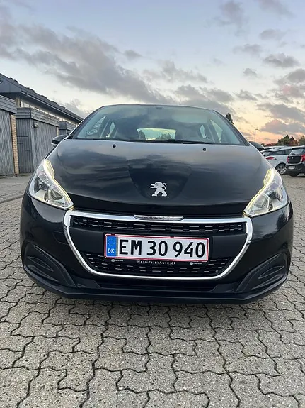 Peugeot 208