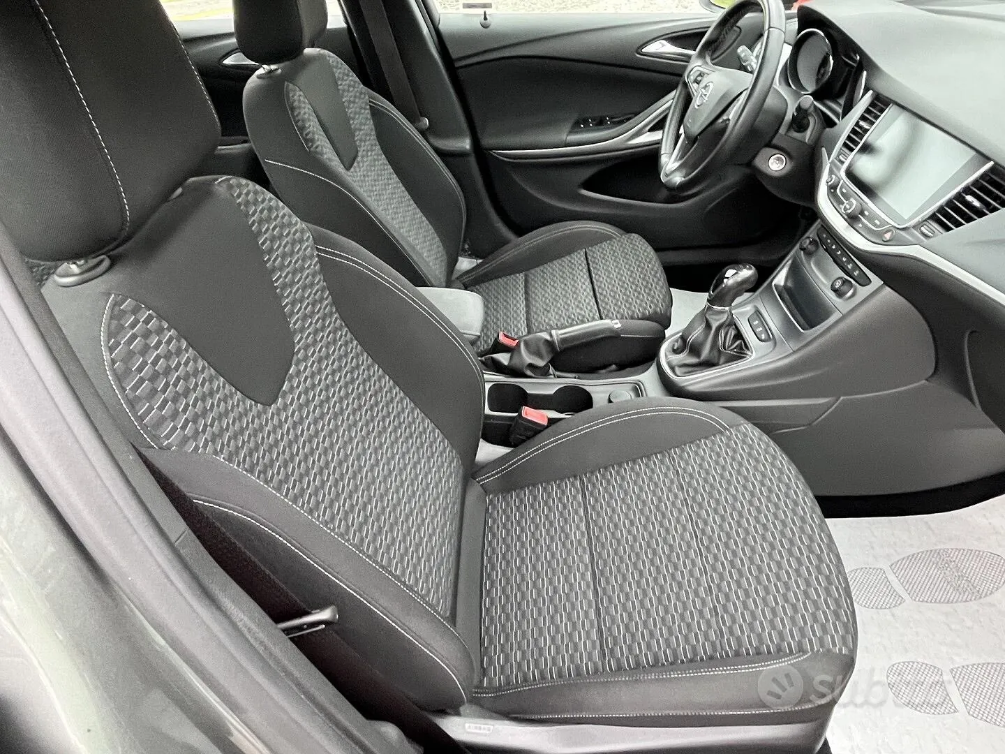 Opel Astra 2018 photo 5