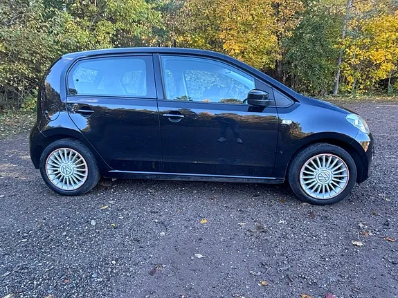 Volkswagen Up 2014 photo 4