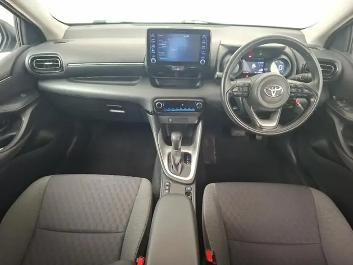 Toyota Yaris 2023 photo 3