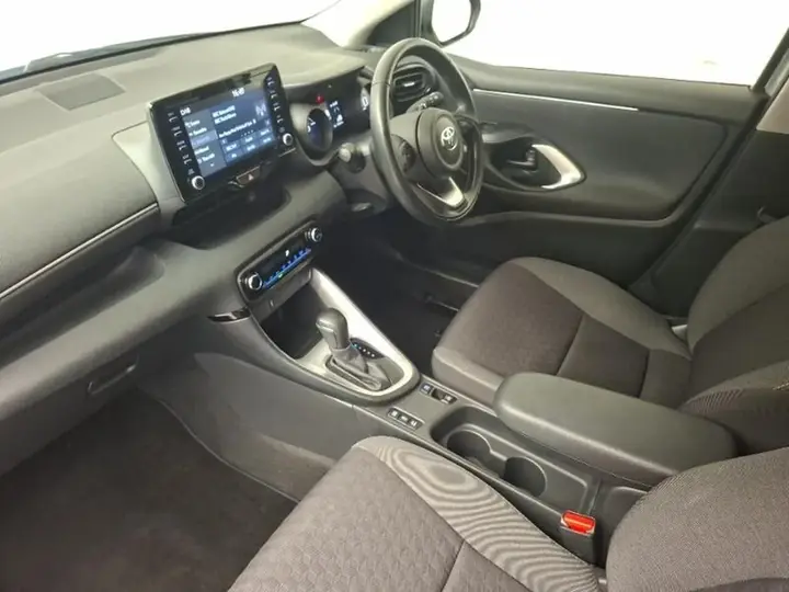 Toyota Yaris 2023 photo 5