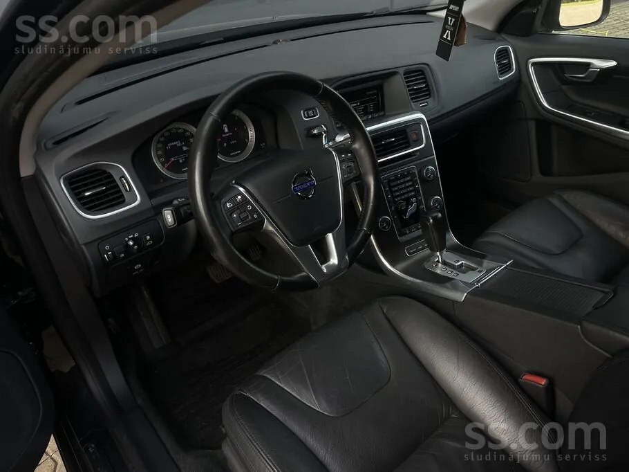 Volvo V60 2011 photo 5