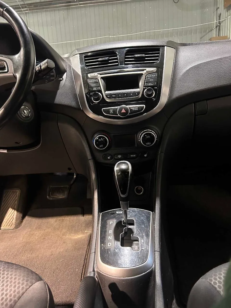 Hyundai Accent 2016 photo 3