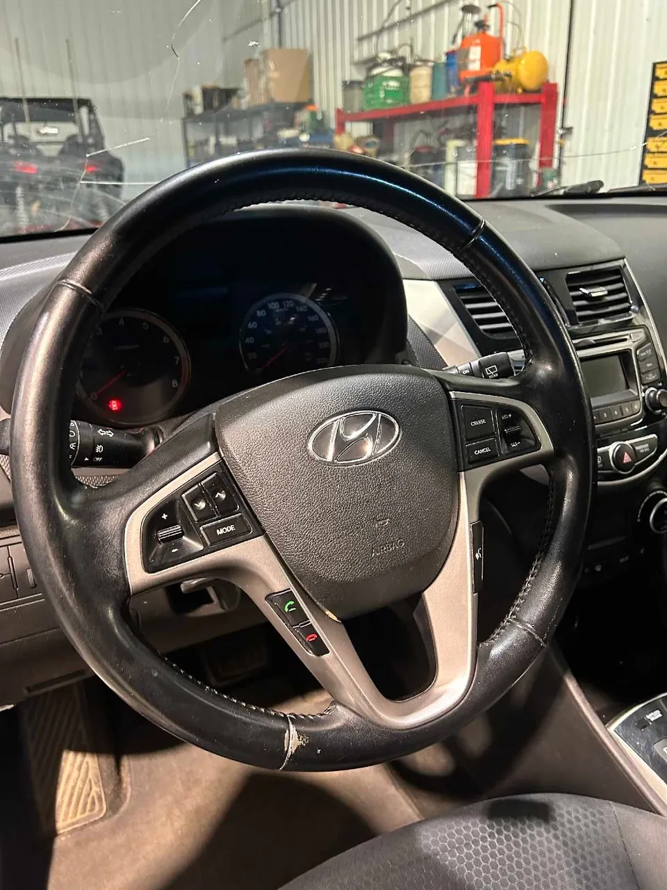 Hyundai Accent 2016 photo 2