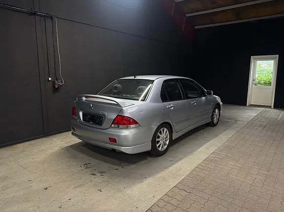 Mitsubishi Lancer 2006 photo 4