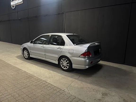 Mitsubishi Lancer 2006 photo 3