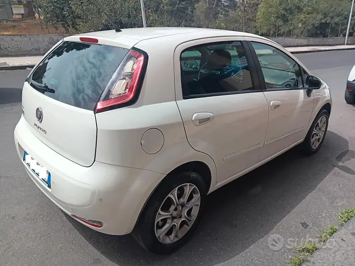 Fiat Punto 2014 photo 5