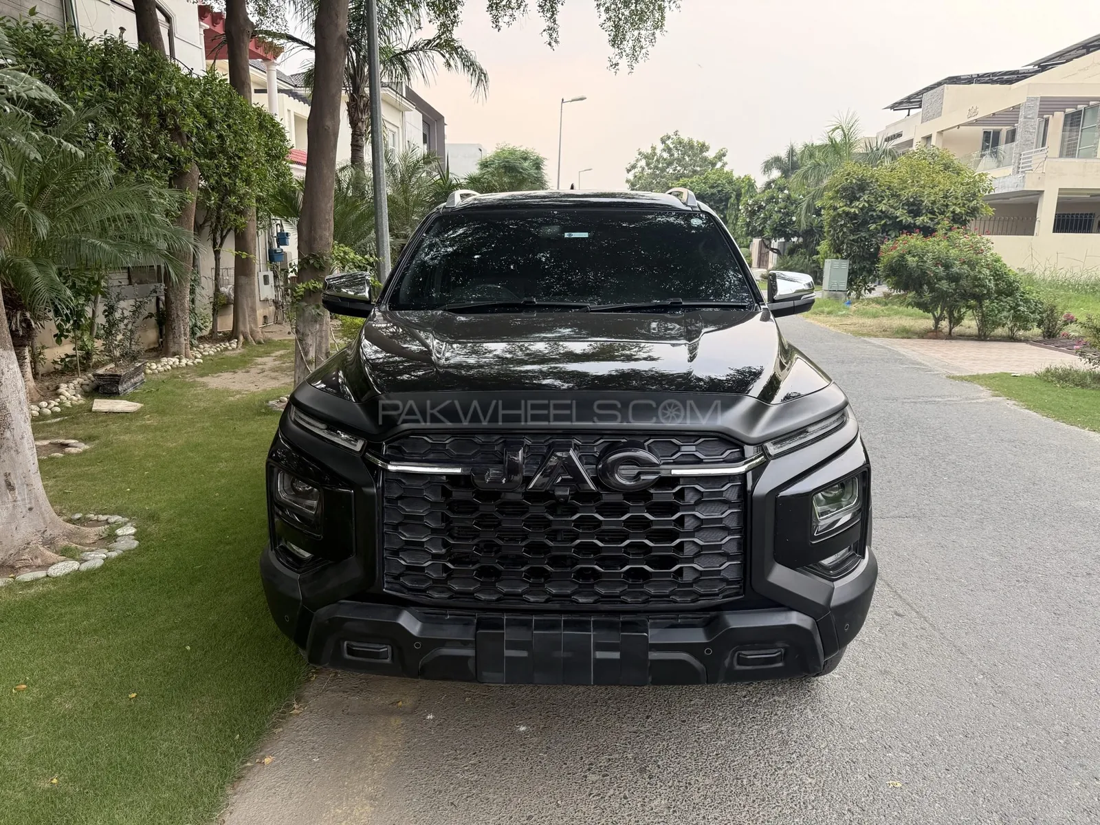 JAC T9
