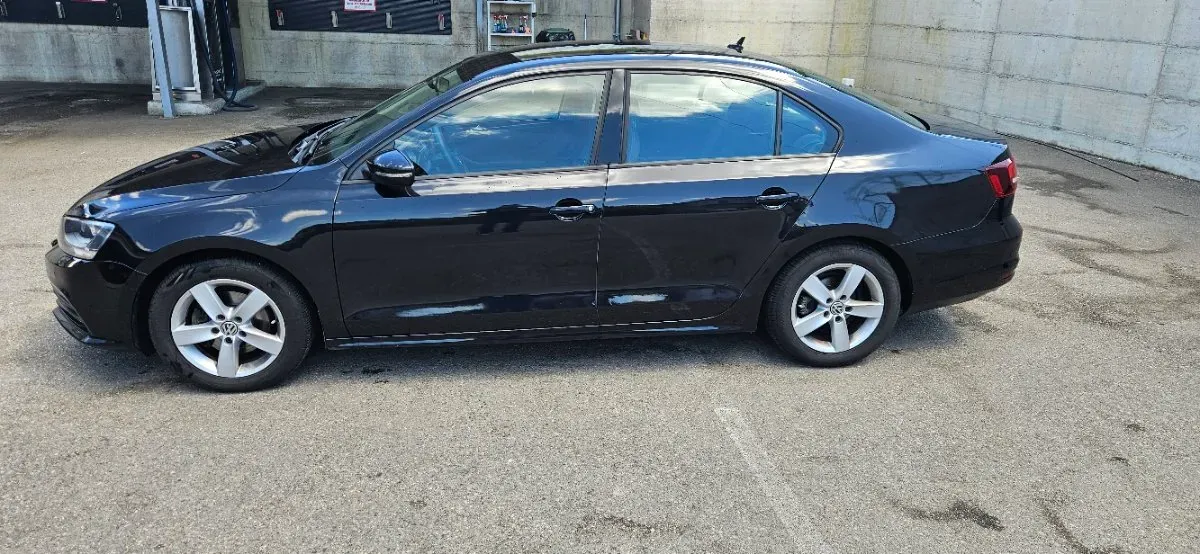 Volkswagen Jetta 2016 photo 2