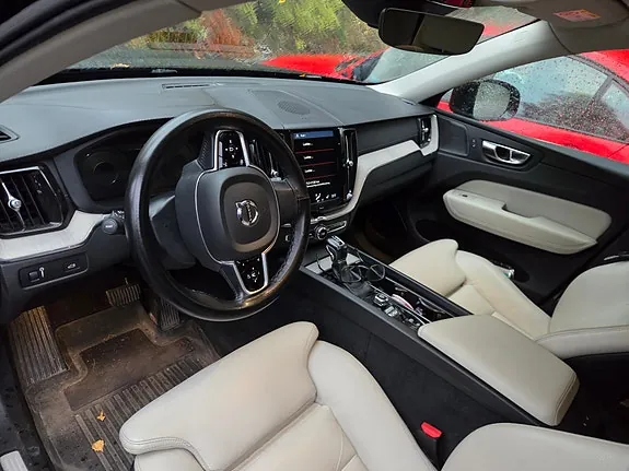 Volvo Xc60 2019 photo 2