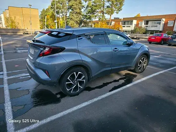 Toyota C-Hr 2020 photo 3