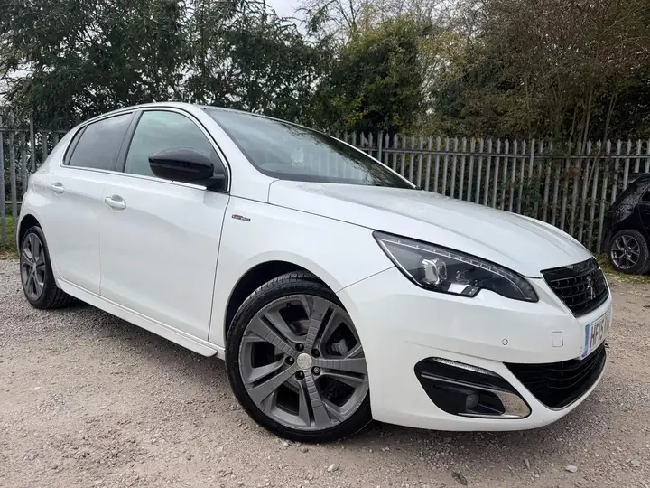 Peugeot 308 2015 photo 2