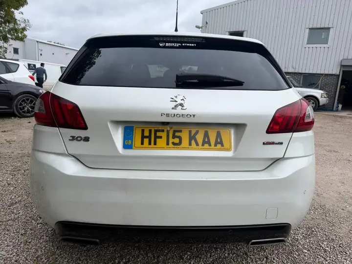 Peugeot 308 2015 photo 4
