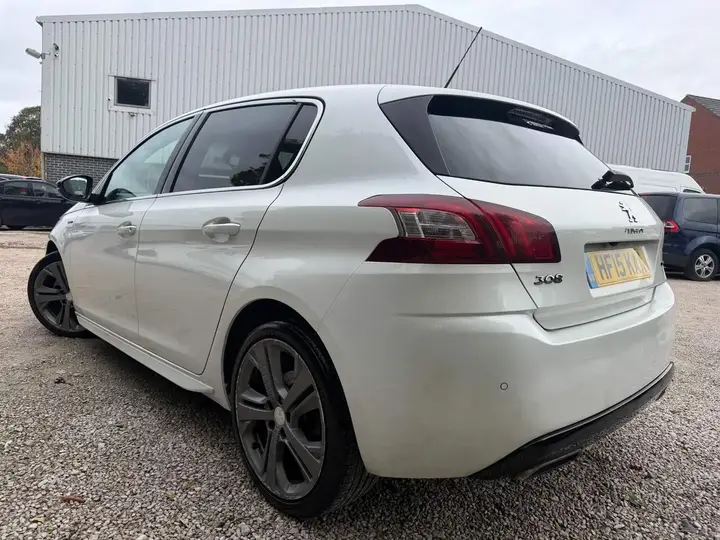 Peugeot 308 2015 photo 5