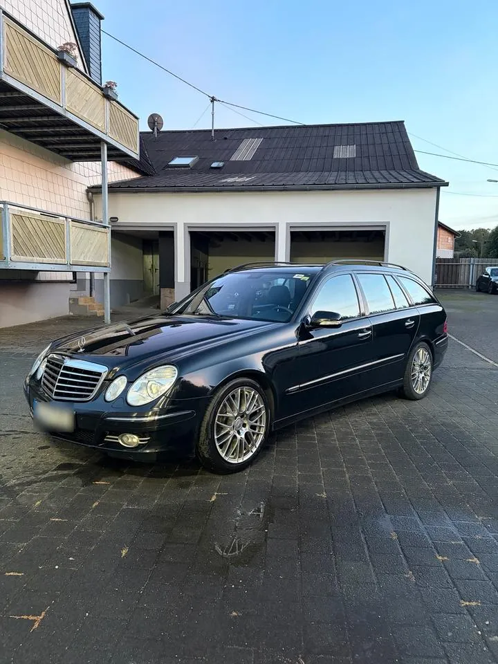 Mercedes-Benz E 220 Cdi