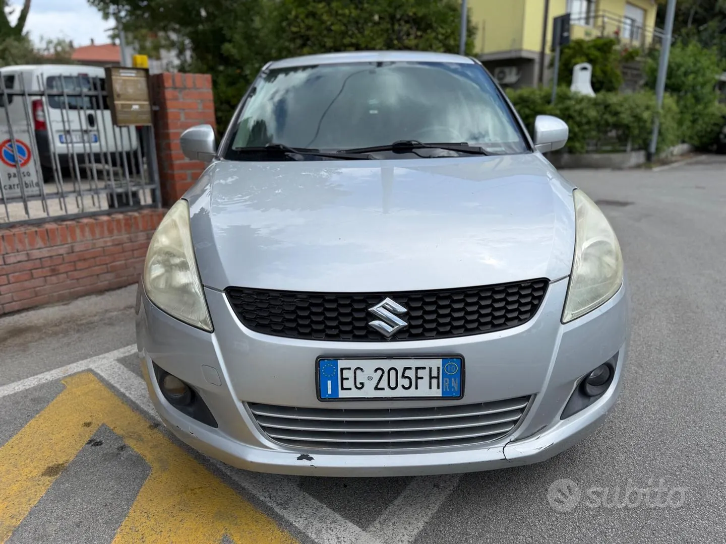 Suzuki Swift 2010 photo 3