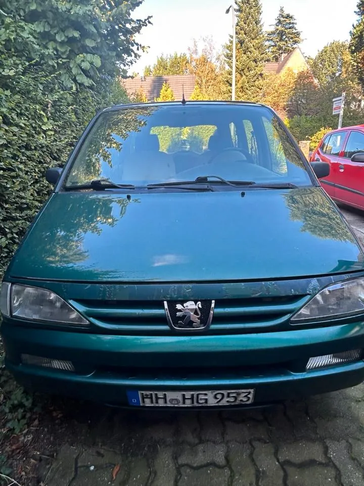 Peugeot 806