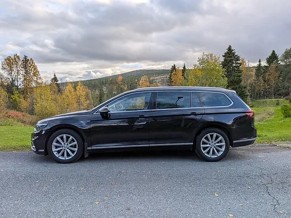 Volkswagen Passat 2020 photo 2