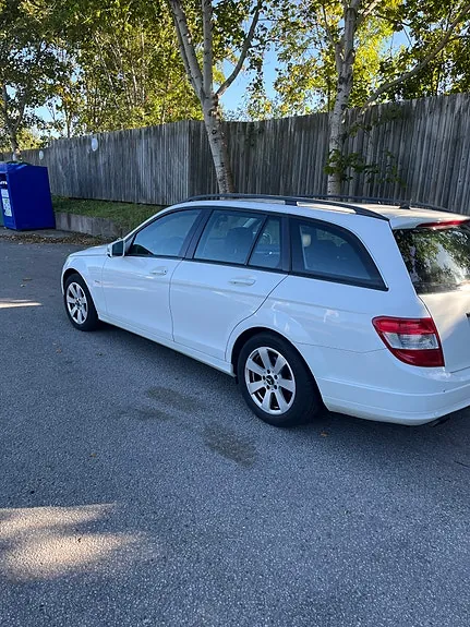 Mercedes-Benz C180 2010 photo 2