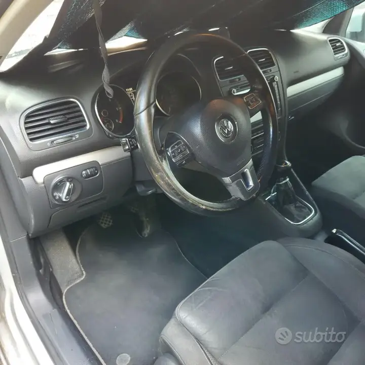 Volkswagen Golf 2009 photo 3