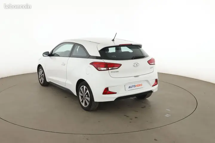 Hyundai I20 2018 photo 2