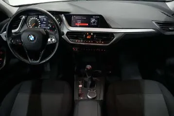 BMW 1 Series 2020 photo 2