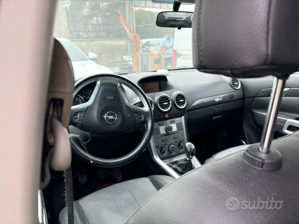 Opel Antara 2012 photo 4