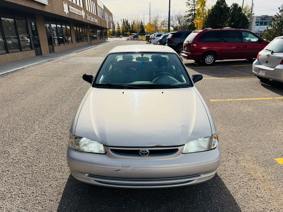 Toyota Corolla 2000 photo 2
