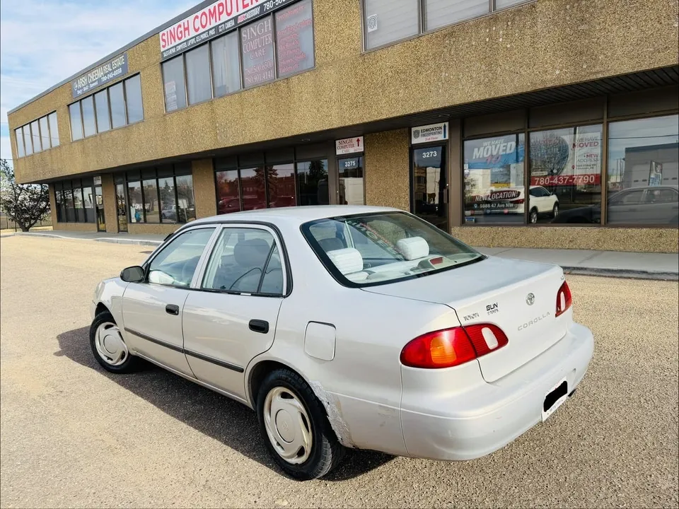 Toyota Corolla 2000 photo 3