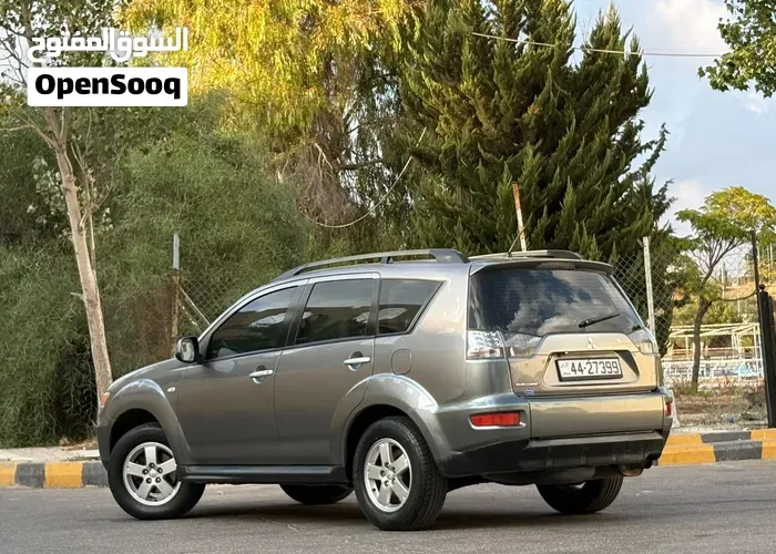 Mitsubishi Outlander 2013 photo 3