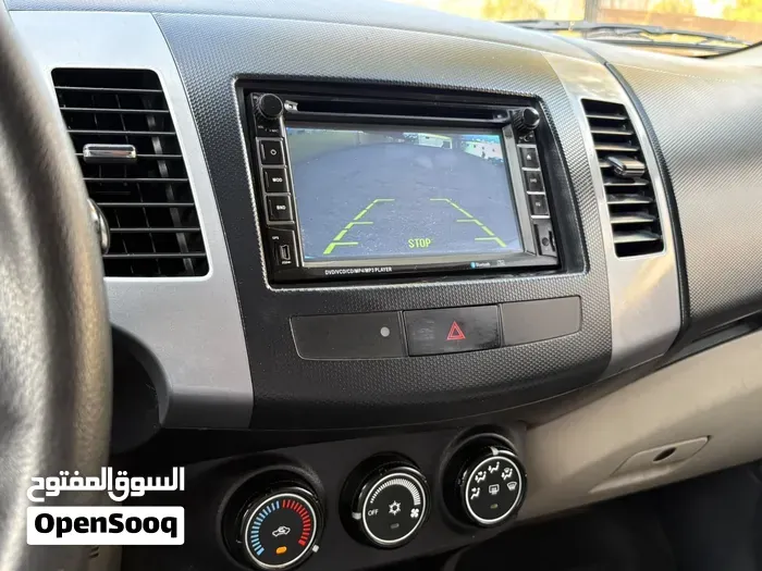 Mitsubishi Outlander 2013 photo 4