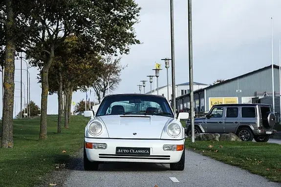 Porsche 911 Carrera 1984 photo 4