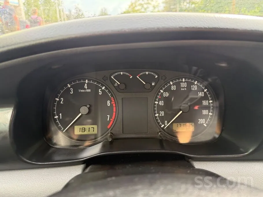 Skoda Octavia 2000 photo 5