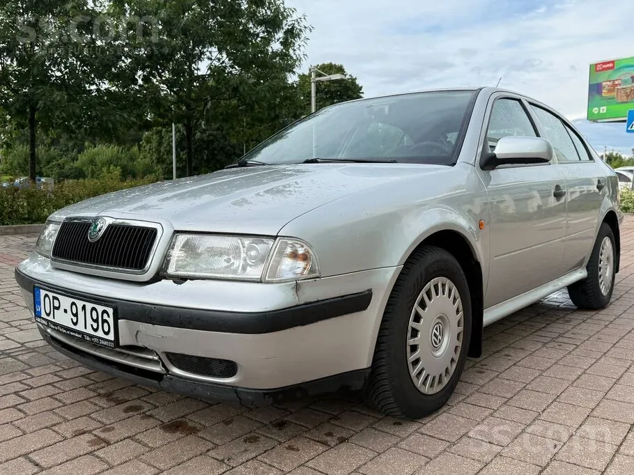 Skoda Octavia 2000 photo 2