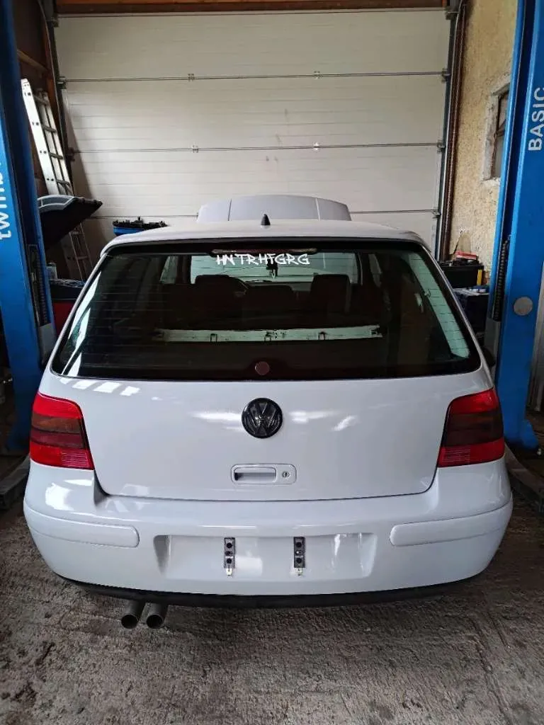 Volkswagen Golf 1999 photo 3