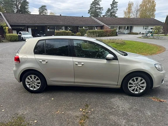 Volkswagen Golf Vi 2010 photo 4