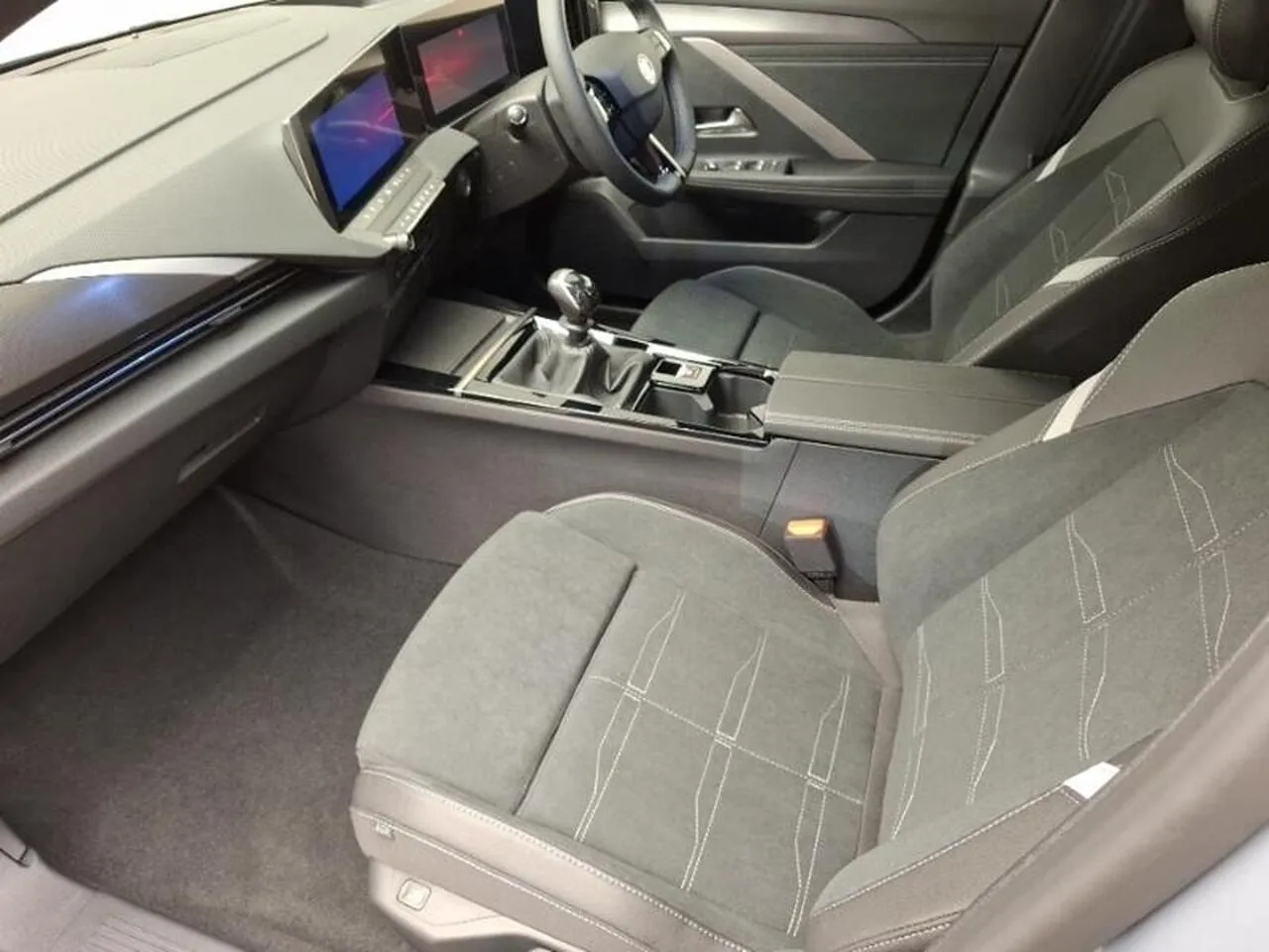 Vauxhall Astra 2026 photo 5