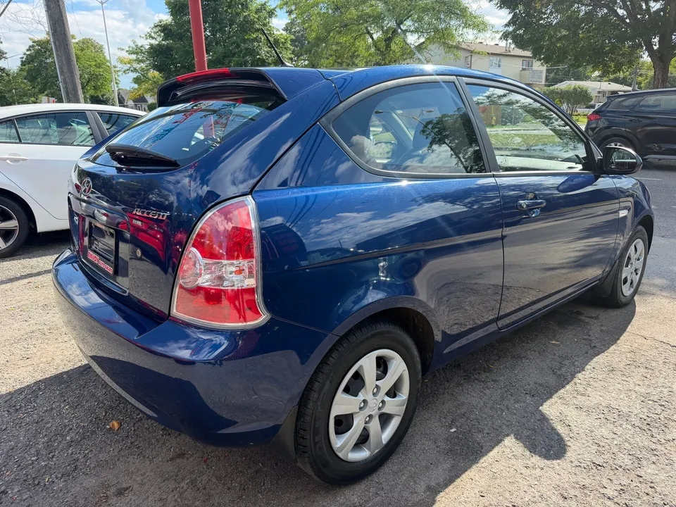 Hyundai Accent 2009 photo 4