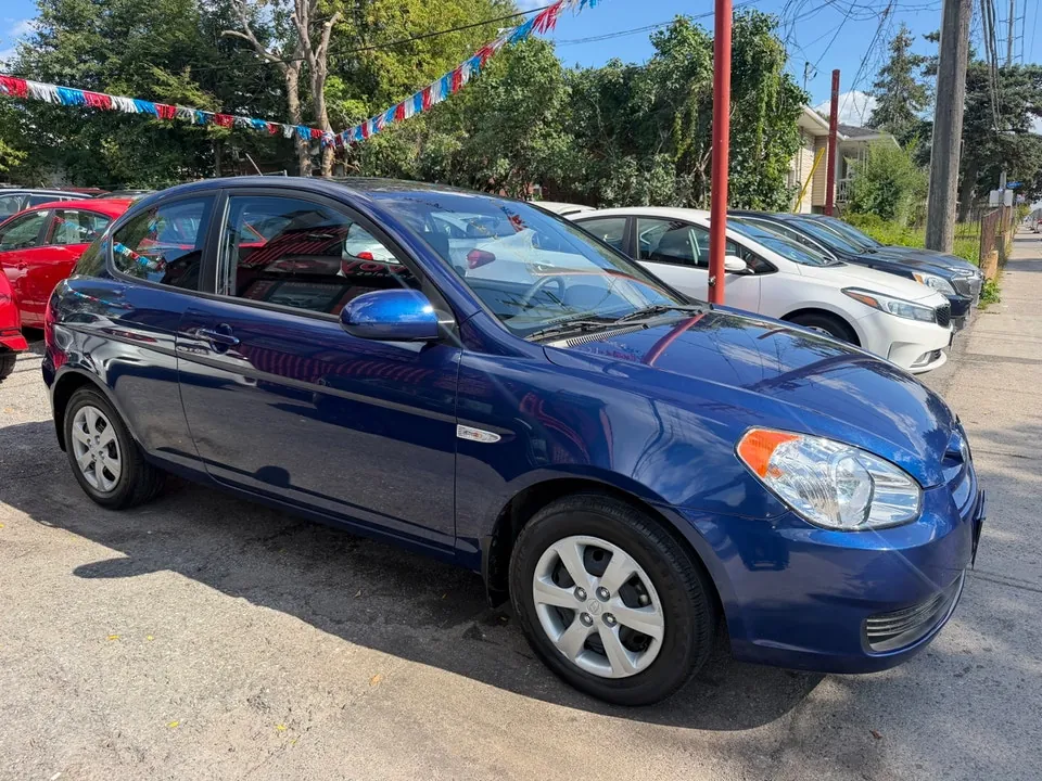 Hyundai Accent 2009 photo 3
