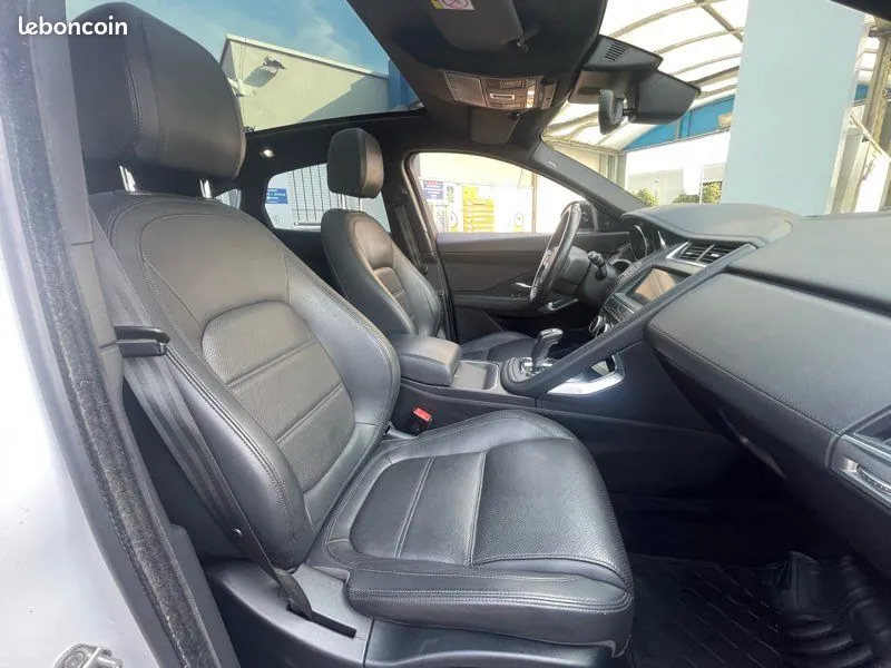Jaguar F-Pace 2018 photo 4