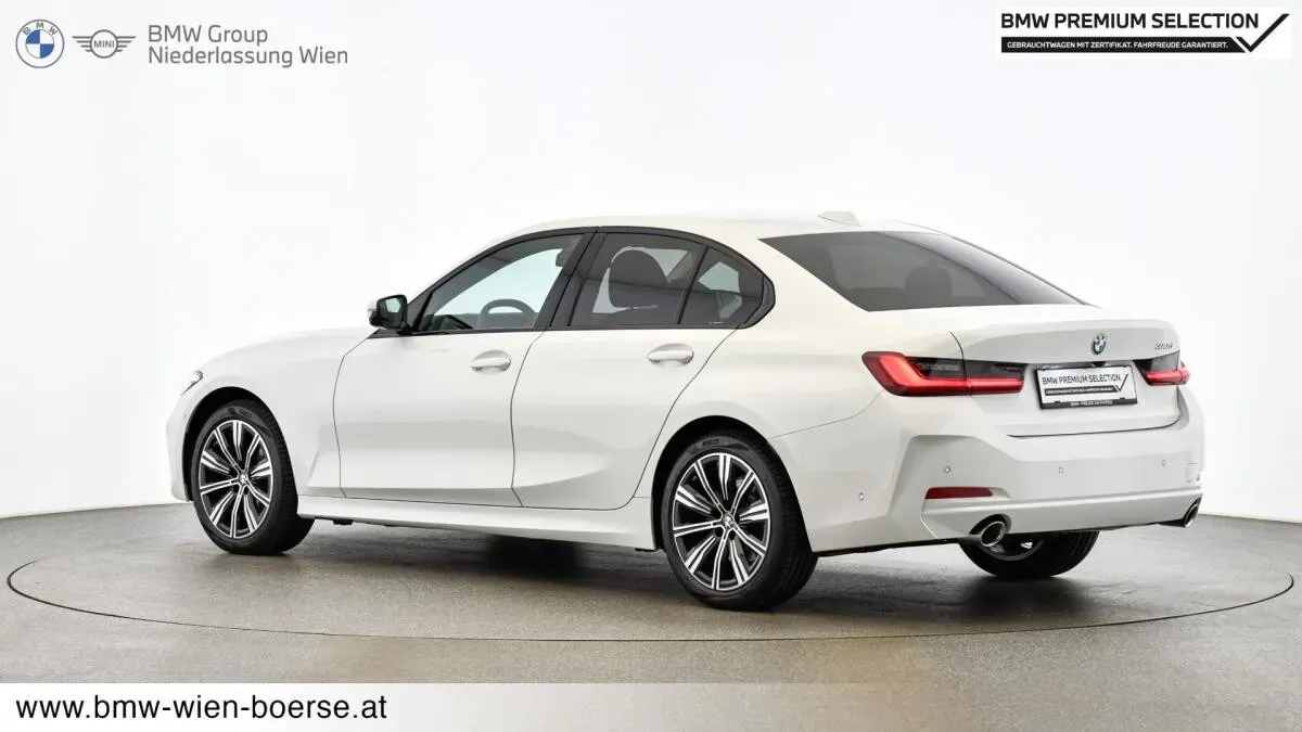 BMW 3 Series 2025 photo 3