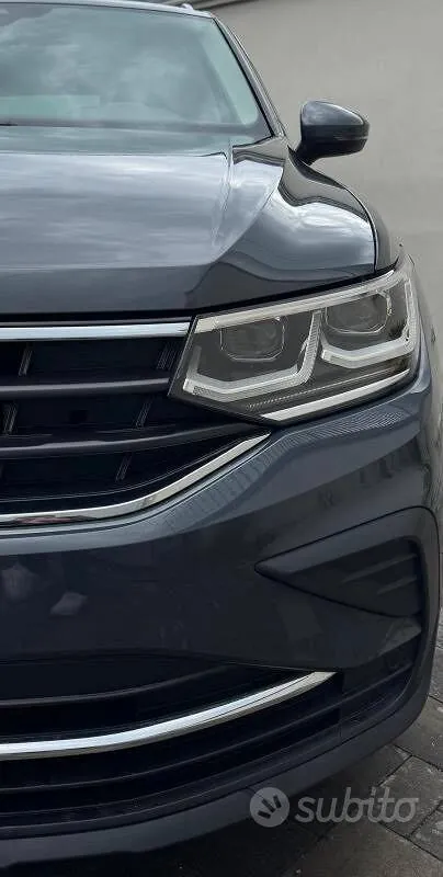 Volkswagen Tiguan 2022 photo 2