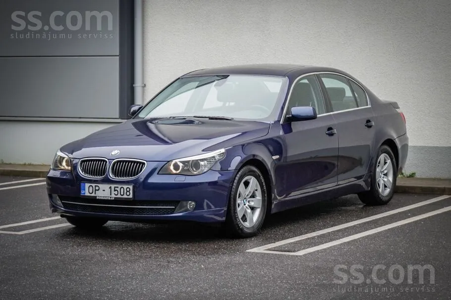 BMW 523