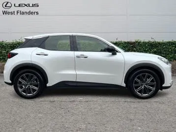 Lexus Lbx 2025 photo 3