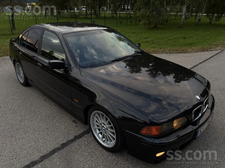 BMW 525I
