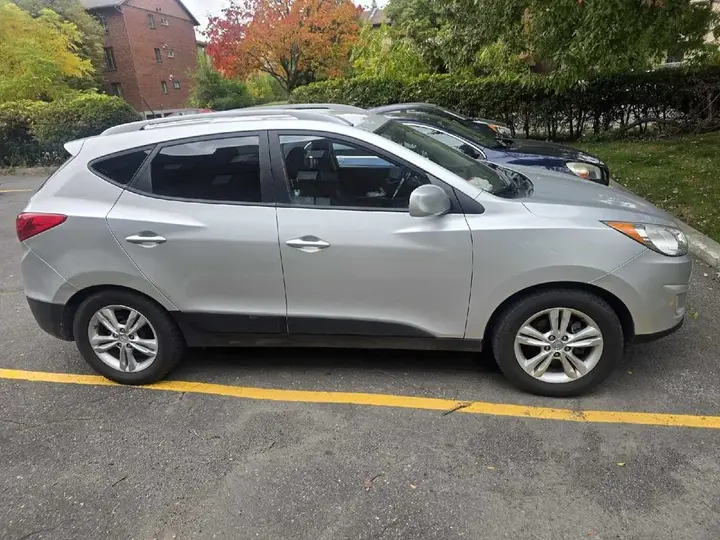 Hyundai Tucson 2010 photo 2